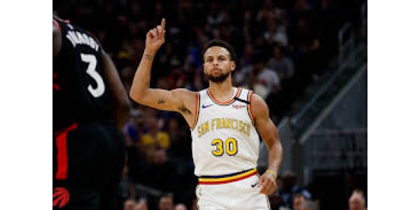 Curry hace más triples que Reggie Miller Curry hace más triples que Reggie Miller